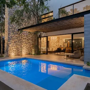 Twelve O'clock - Luxury , Tulum Mexico