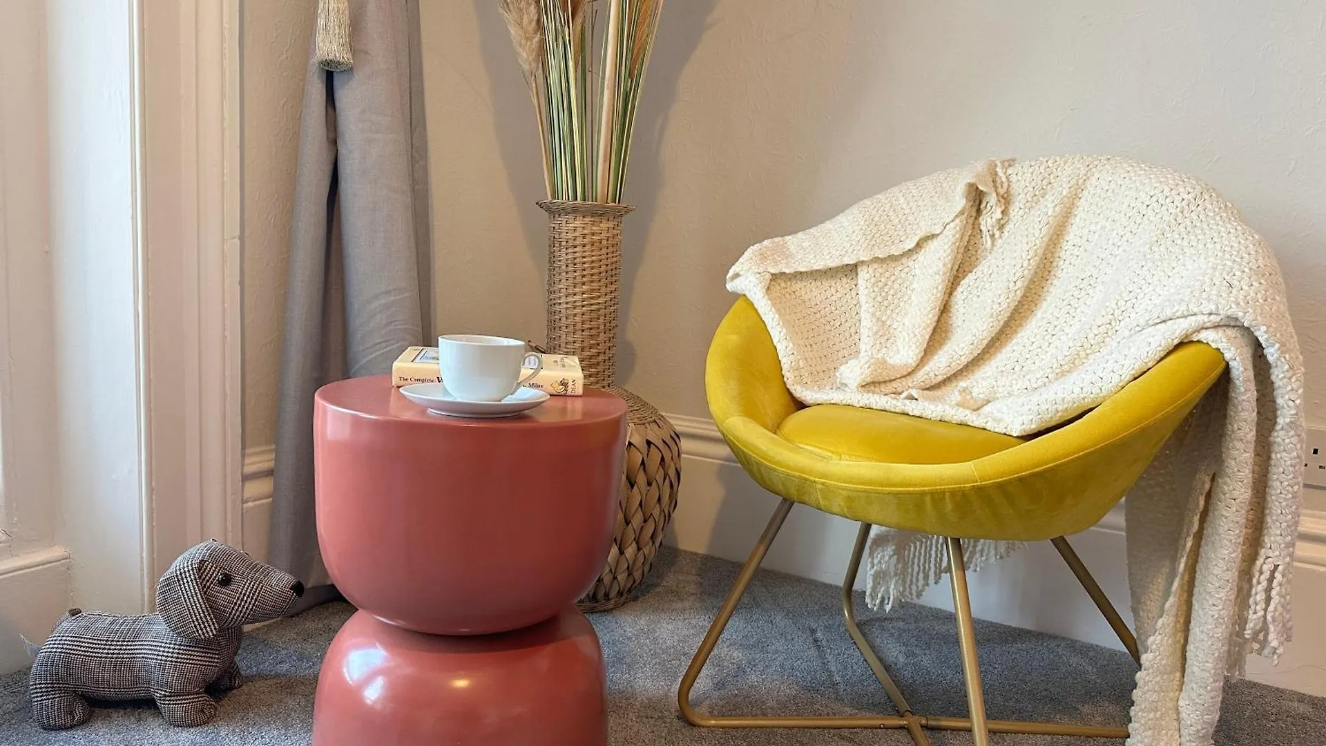 Charming & Cozy Richmond Retreat Apartment Twickenham